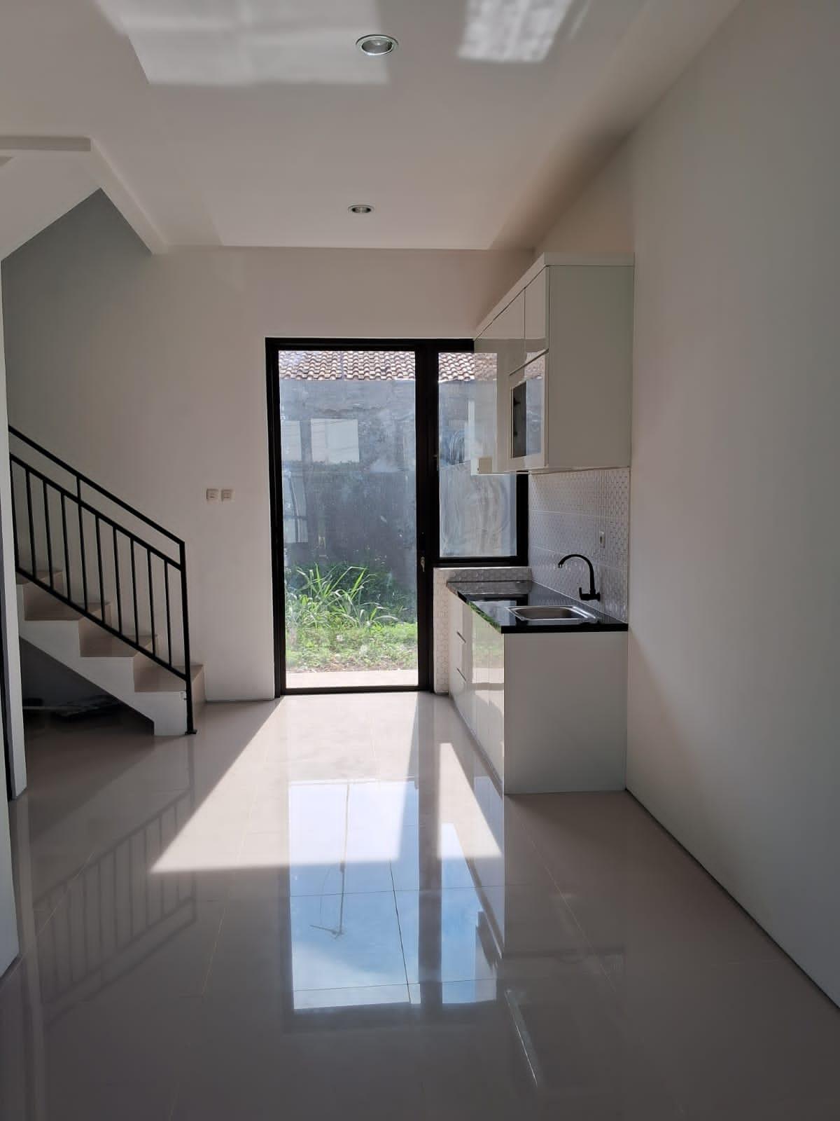 DIJUAL MURAH RUMAH 2 LANTAI DIPEMDA CIBINONG